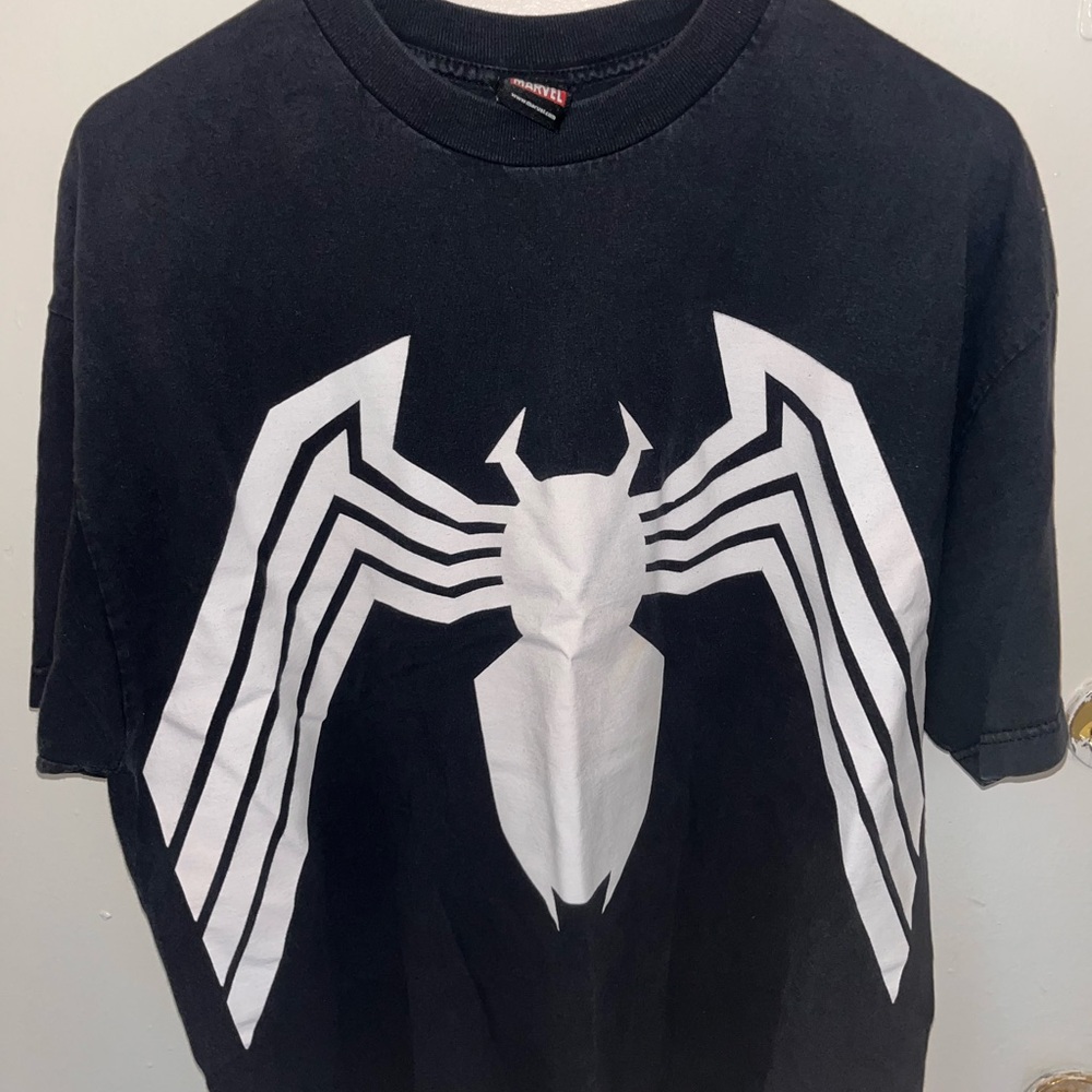 ‘2000’ Mad Engine Marvel Venom Logo Graphic Tee XL